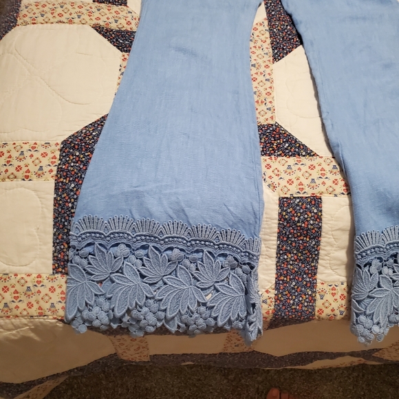 Linen Set (not reformation) - Picture 2 of 5